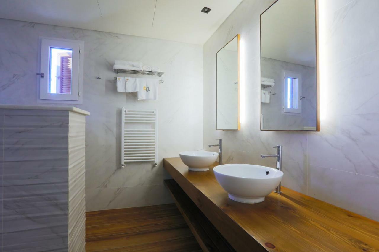 El Boutique Hotel 티레 외부 사진